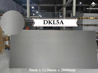 tam op than tre van kim loai DKL5A