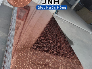 tam op than tre song nuoc JNH