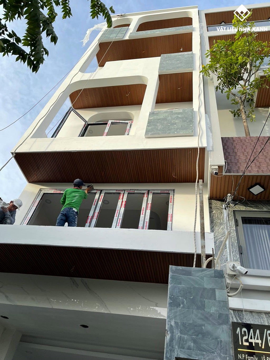 Giá Gỗ Nhựa Ngoài Trời Rẻ Nhất tại TPHCM - Tổng Kho Phân Phối 213 gia go nhua ngoai troi 4