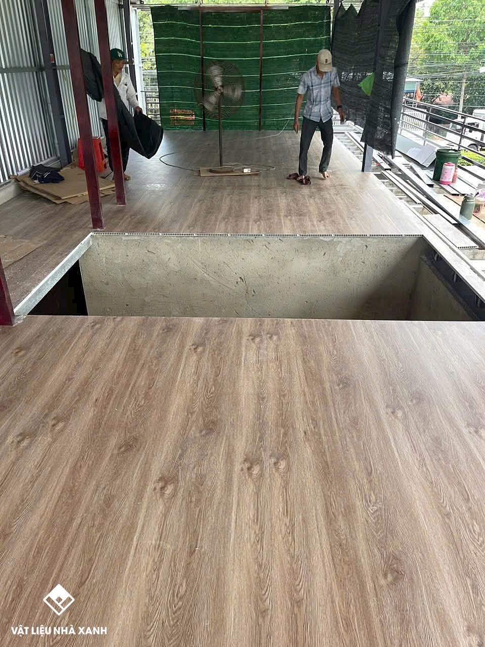 thi cong tam san nhua chiu luc lam san gac 119