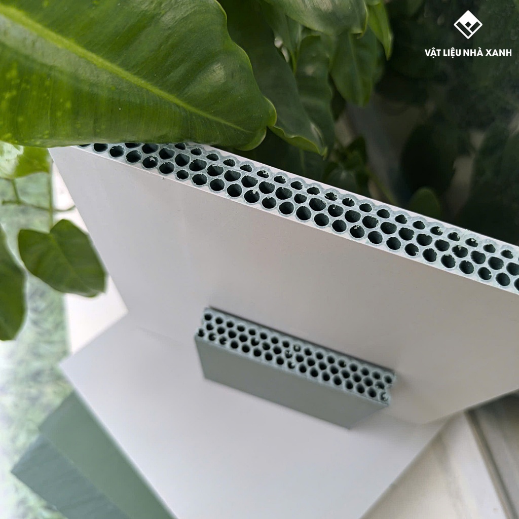 tam nhua ECO PRO 2 1