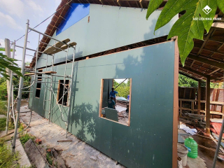 tam nhua ECO lot san lam vach 76