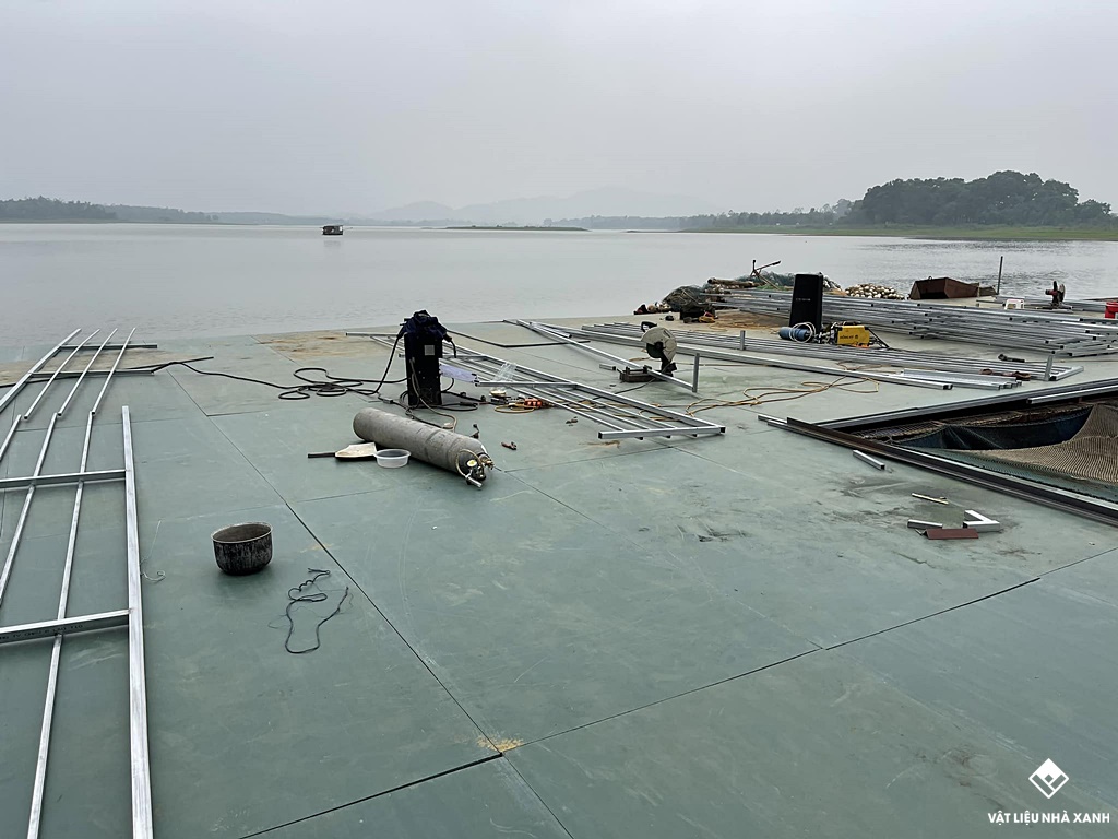 tam san nhua chiu luc ngoai troi eco 36